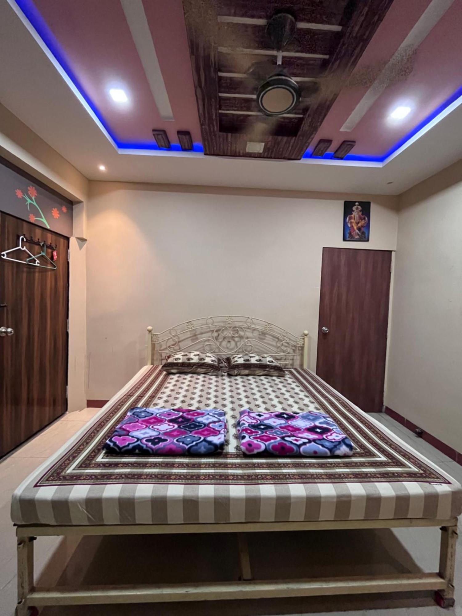 Patil Homestay Alibag Bagian luar foto